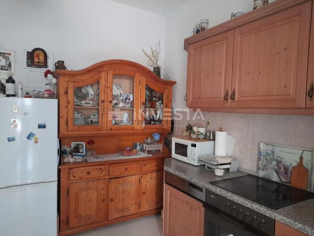 Pula Center, Furnished Apartment on the First Floor