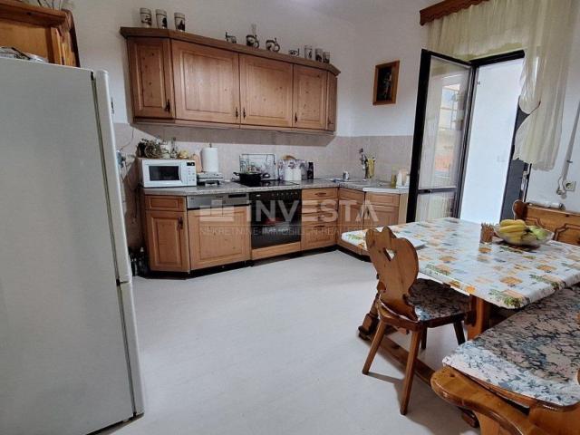 Pula Center, Furnished Apartment on the First Floor