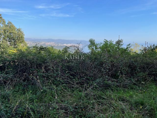 Matulji – Baugrundstück mit Panoramablick auf die Kvarner-Bucht