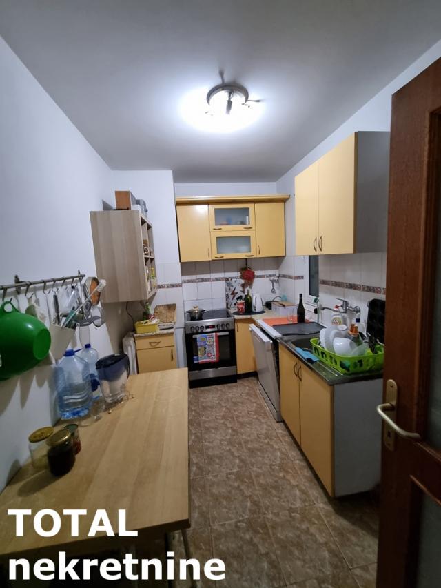 3. 5 Troiposoban stan NOVI SAD, 185400€