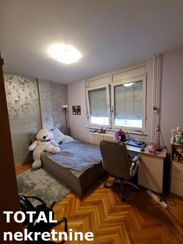 3. 5 Troiposoban stan NOVI SAD, 185400€