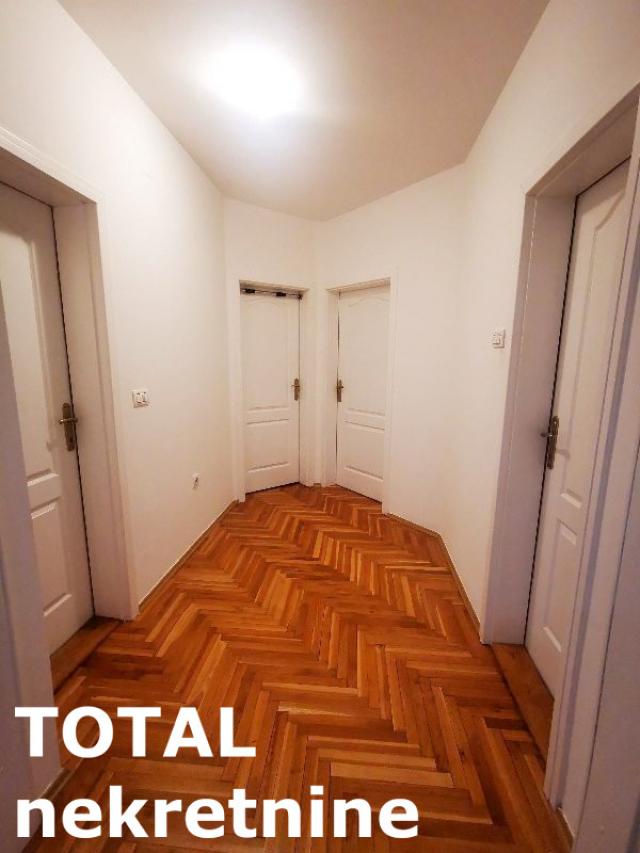 3 Trosoban stan NOVI SAD, 183300€