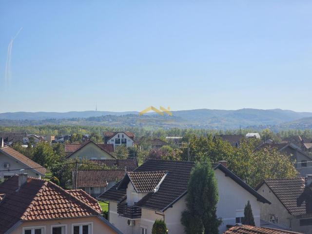 Kupi bez provizije - Luksuzni sedmosobni penthouse u Žičkoj