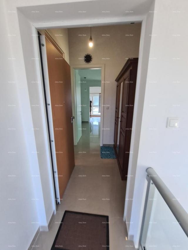 Wohnung Peroj, Neubau, bietet eine Wohnung mit schöner Aussicht, sofort bezugsfertig.