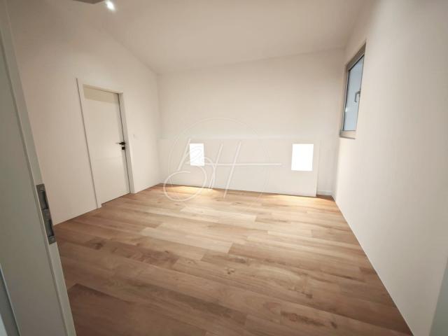 Wohnung Veli vrh, Pula, 75,36m2