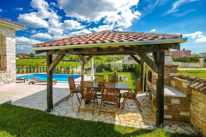 Toll Villa mit Pool bei POREČ, ISTRIEN