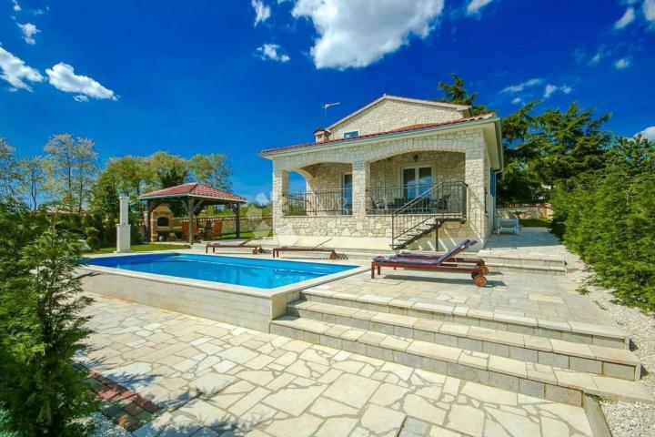 Toll Villa mit Pool bei POREČ, ISTRIEN