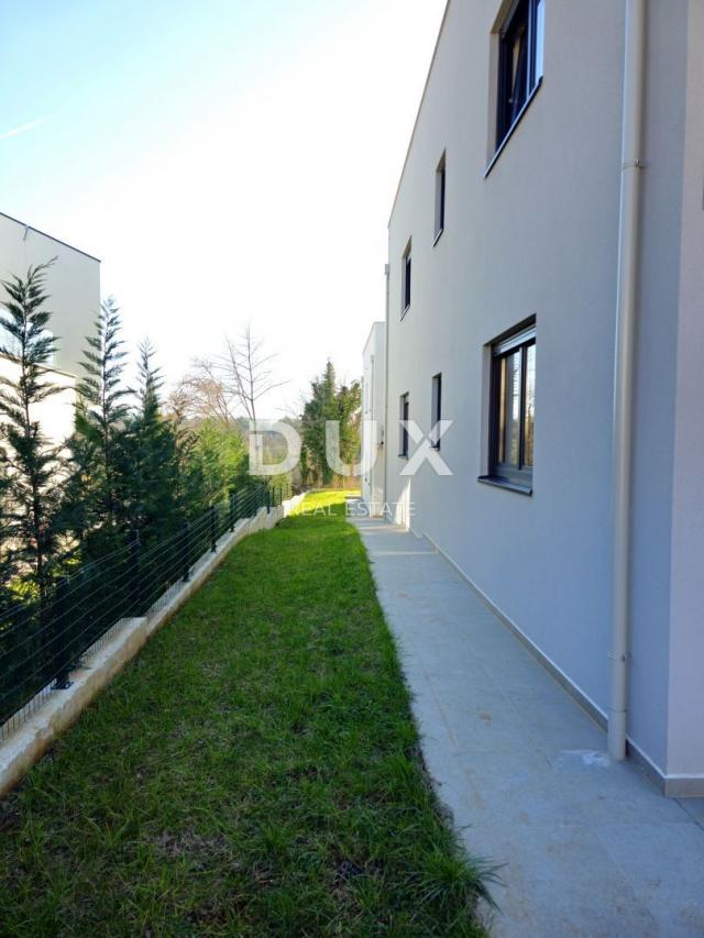 ISTRIA, POREČ, SURROUNDINGS - 3 bedroom apartment on the first floor with a roof terrace