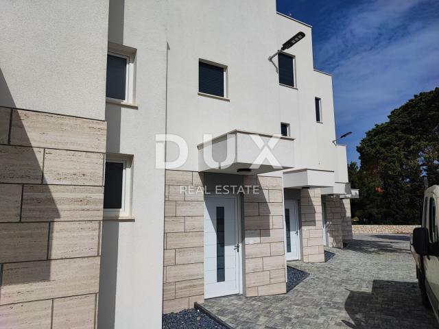 THE ISLAND OF PAG, NOVALJA - luxury apartment in row houses NEWLY CONSTRUCTED