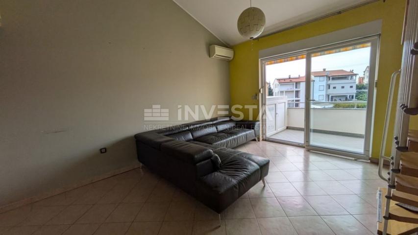 Pula, Gregovica duplex apartment with two parking spaces.