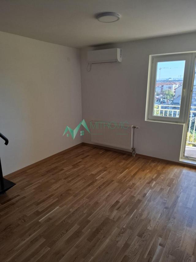 Novi Sad, Nova Detelinara - Duplex, kompletno renoviran. 