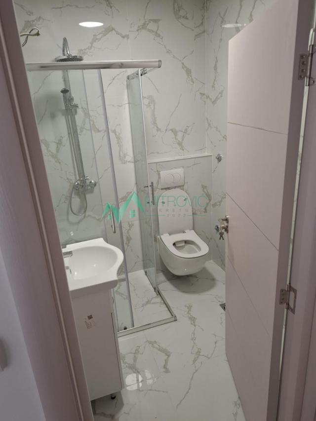 Novi Sad, Nova Detelinara - Duplex, kompletno renoviran. 