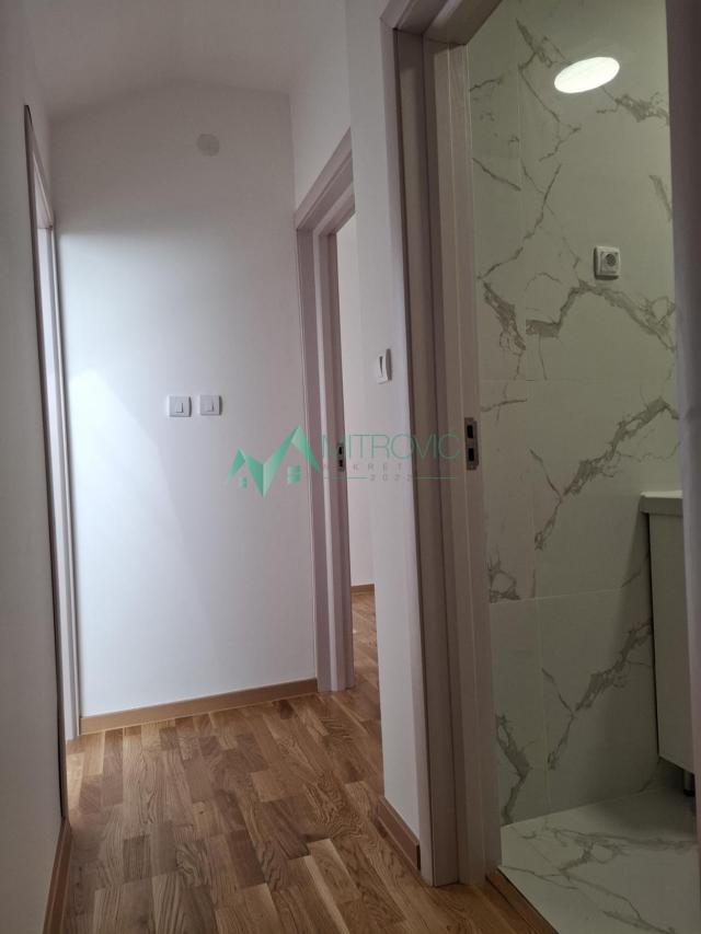 Novi Sad, Nova Detelinara - Duplex, kompletno renoviran. 