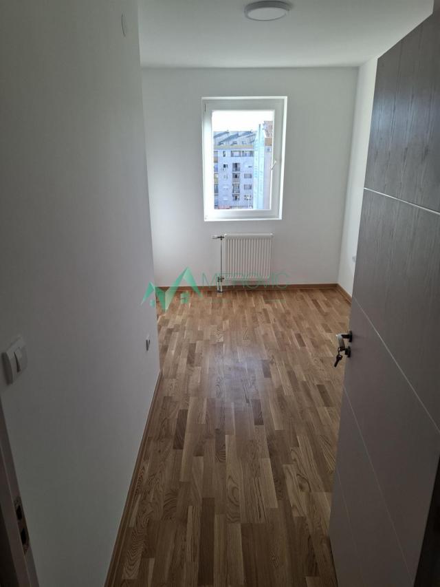 Novi Sad, Nova Detelinara - Duplex, kompletno renoviran. 