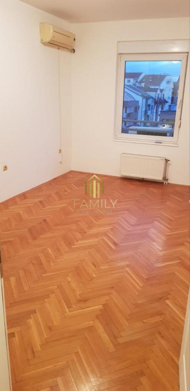 1. 5 stan na Sajmištu, 35m2 , PET FRIENDLY + Garaža ( 50e)