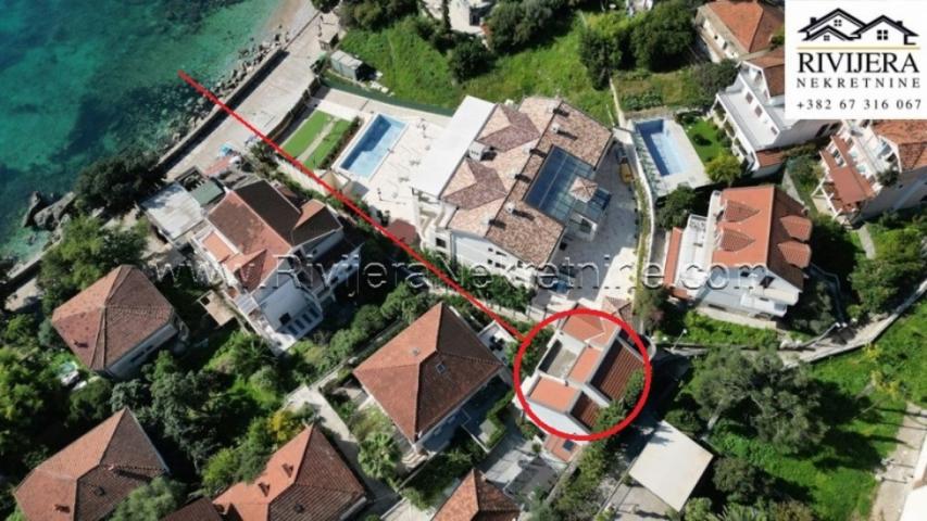 Luksuzna kuca na samoj obali mora Herceg Novi