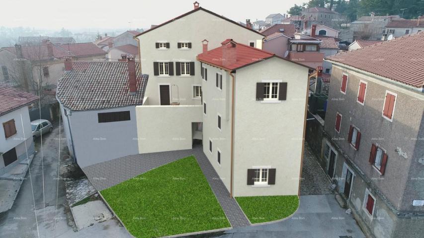 House House for renovation with project documentation for sale, Žminj.