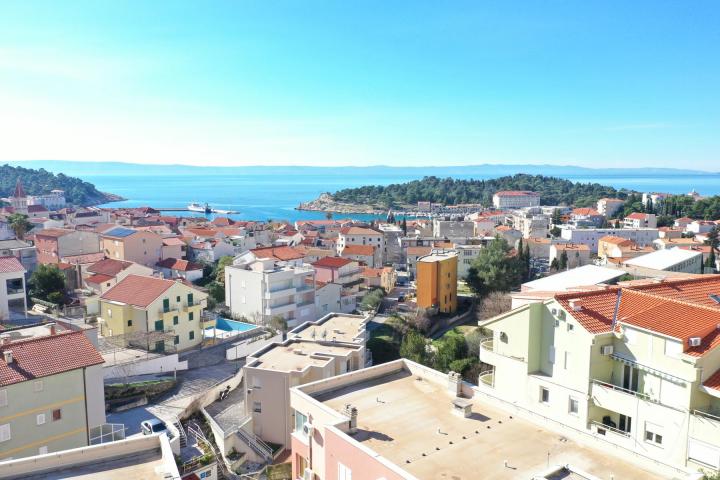 Makarska, prizemlje trosoban stan s otvorenim pogledom S1