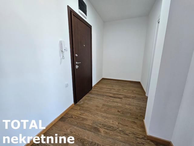 2 Dvosoban stan NOVI SAD, 130500€