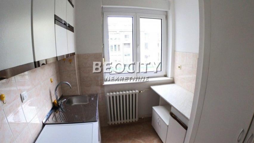 Novi Beograd, Blok 32, Omladinskih brigada, 1. 0, 40m2, 690EUR