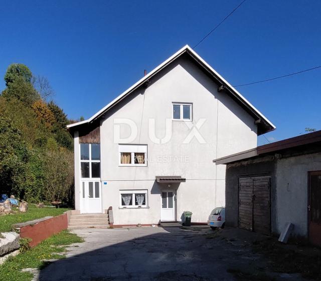 GORSKI KOTAR, FUŽINE - Detached house with two residential units, garage and garden in the center of