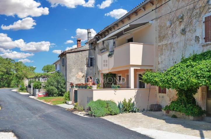 Hübsches Haus in einem charmanten Dorf in der Nähe von Rovinj