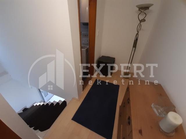 Izdaje se duplex u kući sa zasebnim ulazom, Duvanište, 70m2