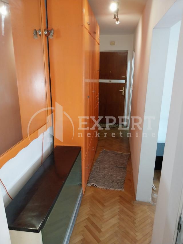 1, 5 stan, Crveni Pevac, 30m2