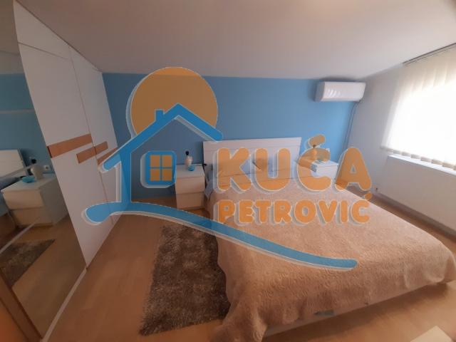 Izdaje se duplex u kući sa zasebnim ulazom, Duvanište, 70m2