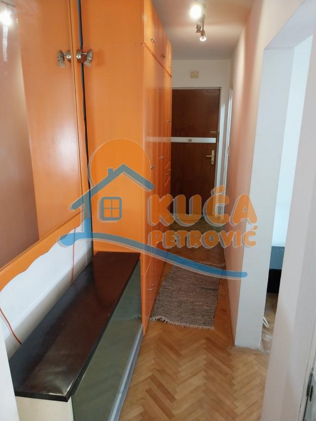 1, 5 stan, Crveni Pevac, 30m2