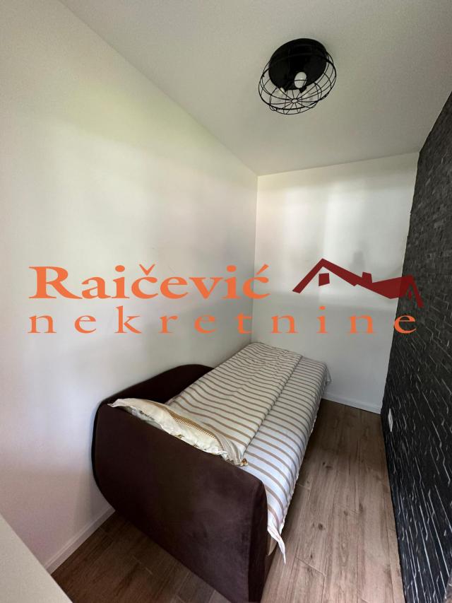 RAKOVICA MILJAKOVAC 39m2 , 400e