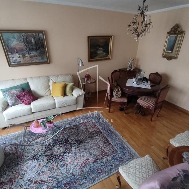 Knez Mihailova, Cara Uroša, 51m2 ID#6631