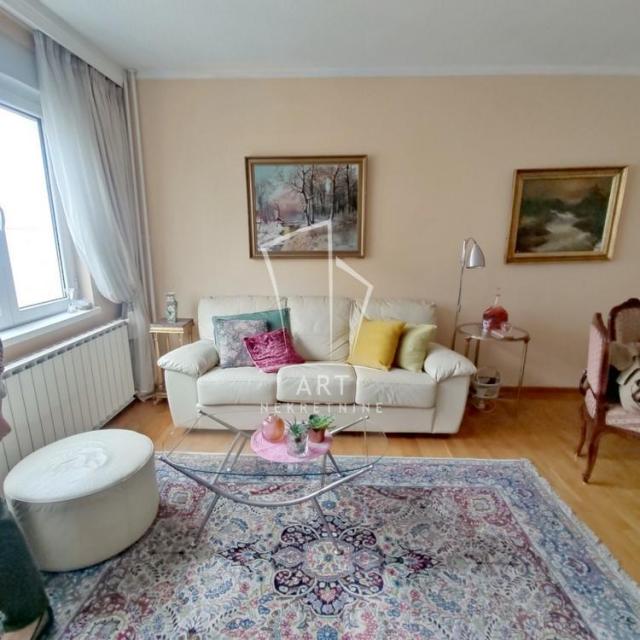 Knez Mihailova, Cara Uroša, 51m2 ID#6631