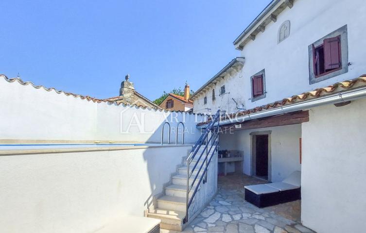 Istria, Buzet, surroundings - autochthonous renovated house with swimming pool in Istrian style