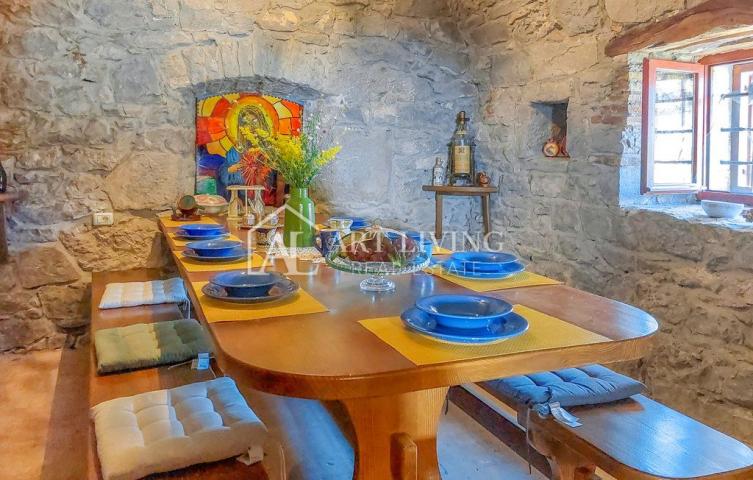 Istria, Buzet, surroundings - autochthonous renovated house with swimming pool in Istrian style