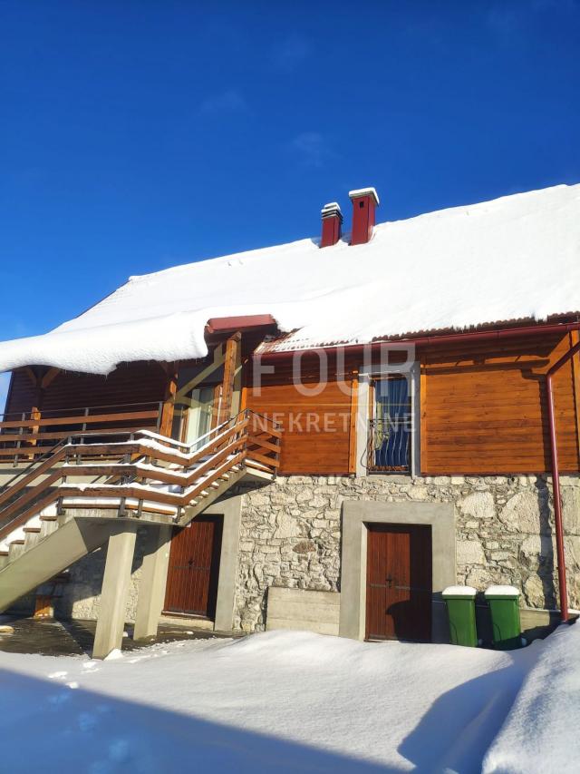 Haus Tomići, Vrbovsko, 225m2