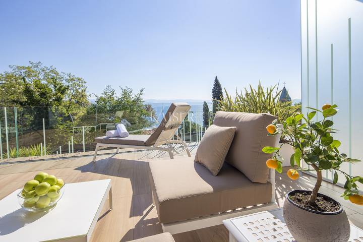 Opatija, three-room apartment with garage and garden