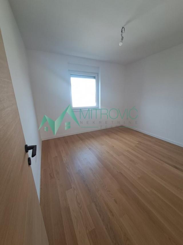 Novi Sad, Adice, 75 m2 - Trosoban stan  