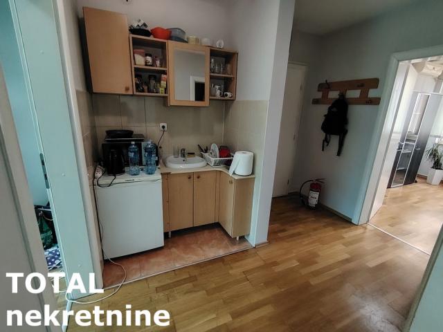 LOKAL NOVI SAD, 550€