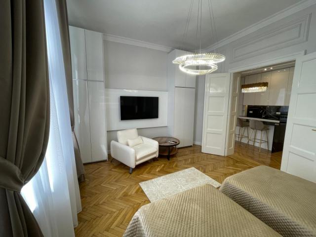 Lux furnished apartment with character