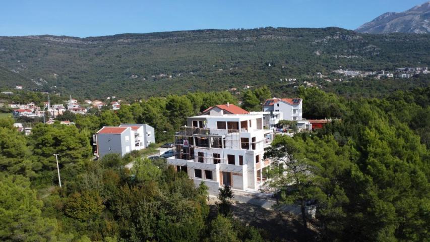 Two-Bedroom Apartment of 90 m2 for Sale in Prime Residence, Tivat