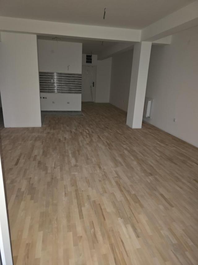 Prodaja, Stan, 81m2 , Centar