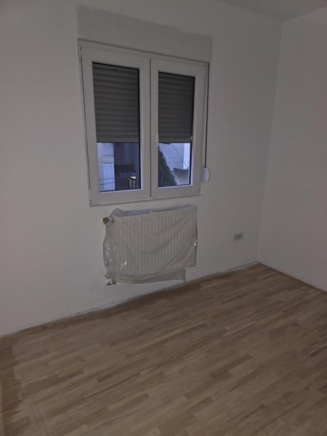 Prodaja, Stan, 81m2 , Centar