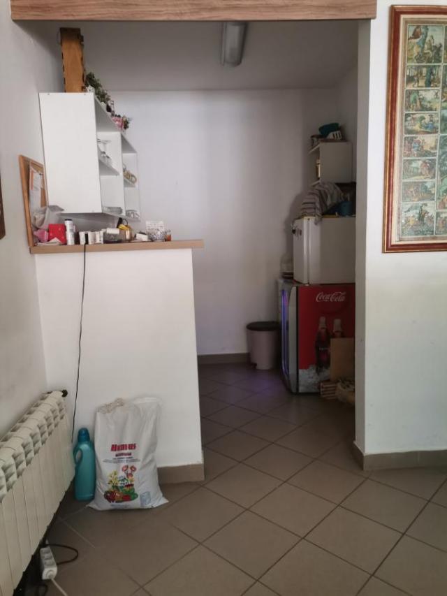 Lokal, Crveni krst, Dojranska, 83m2, 