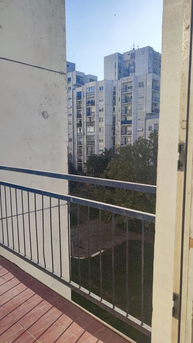 NOVI BEOGRAD BLOK 63 87m2 , T , 208000e