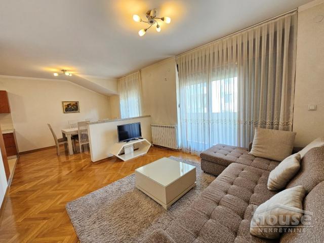 Izdavanje NOVI SAD, BULEVAR, kv: 78, € 850, ID: 9116743