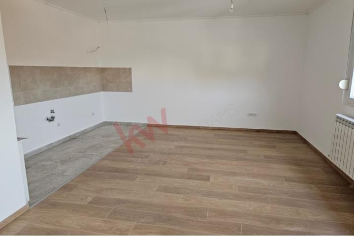 
				2, 5, Novogradnja 67, 53m2, Zemun
			