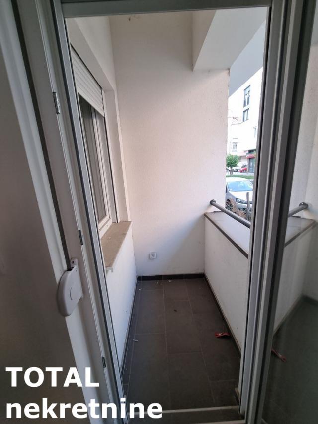 2. 5 Dvoiposoban stan NOVI SAD, 153640€