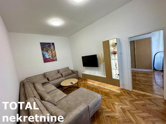 2 Dvosoban stan NOVI SAD, 154500€