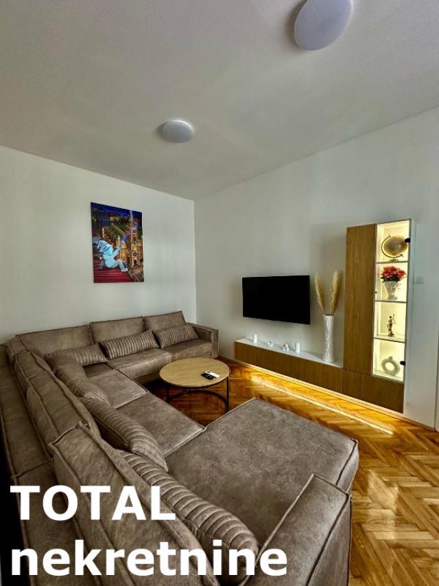 2 Dvosoban stan NOVI SAD, 154500€